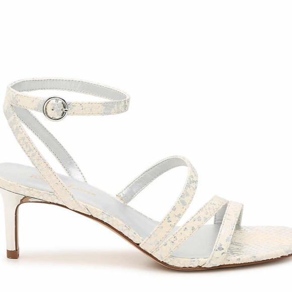 Sandals - Picture 6 of 7